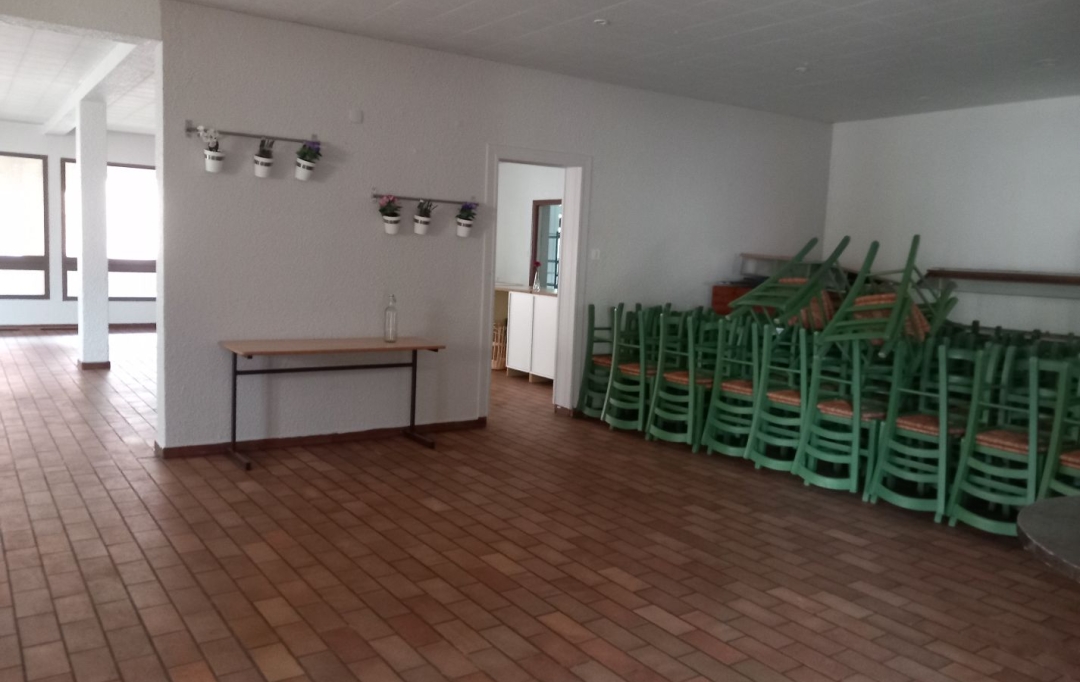 ICI-TERRAINS : Local / Bureau | BIELLE (64260) | 292 m2 | 132 500 € 